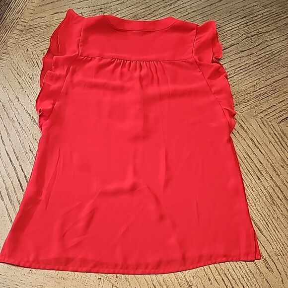 XS red ruffle blouse Express - Picture 5 of 7